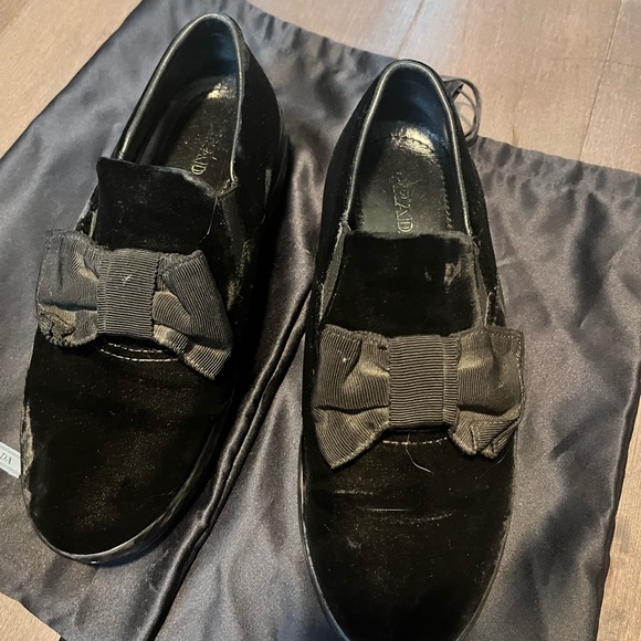 Prada velvet sneakers size 7. - Picture 2 of 5